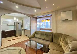 4-к квартира, вторичка, 74м2, 8/9 этаж