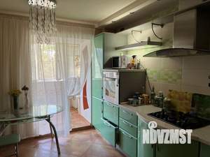 2-к квартира, вторичка, 70м2, 1/5 этаж