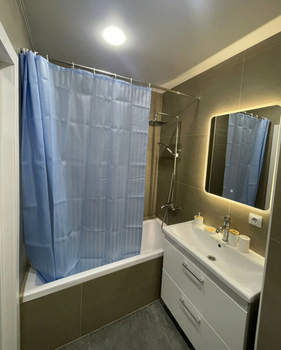 2-к квартира, вторичка, 53м2, 3/18 этаж