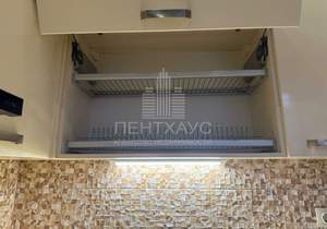 3-к квартира, вторичка, 74м2, 2/4 этаж