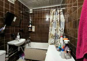 2-к квартира, вторичка, 40м2, 1/4 этаж