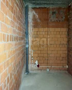 1-к квартира, вторичка, 57м2, 1/3 этаж