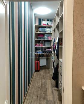 1-к квартира, вторичка, 65м2, 1/3 этаж