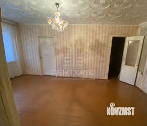 2-к квартира, вторичка, 42м2, 1/5 этаж