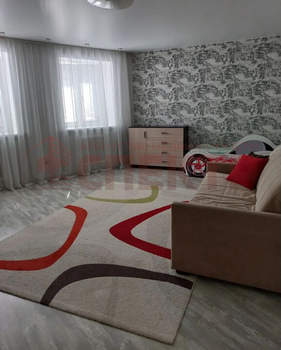 2-к квартира, вторичка, 74м2, 1/5 этаж