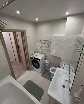 1-к квартира, вторичка, 42м2, 3/10 этаж