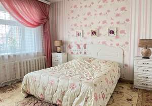 4-к квартира, вторичка, 128м2, 2/3 этаж