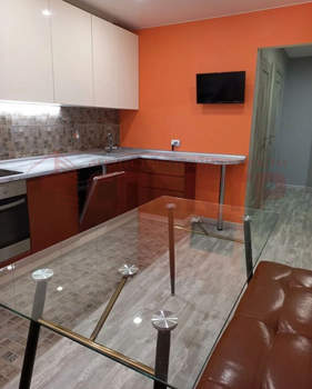 2-к квартира, вторичка, 74м2, 1/5 этаж