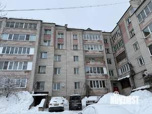 2-к квартира, вторичка, 64м2, 1/5 этаж