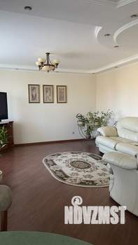 3-к квартира, вторичка, 106м2, 4/5 этаж