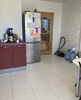 3-к квартира, вторичка, 80м2, 10/10 этаж