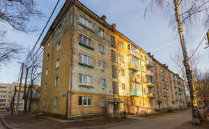 2-к квартира, вторичка, 42м2, 1/5 этаж