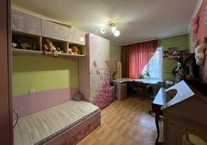 3-к квартира, вторичка, 60м2, 5/5 этаж