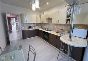 3-к квартира, вторичка, 73м2, 2/5 этаж