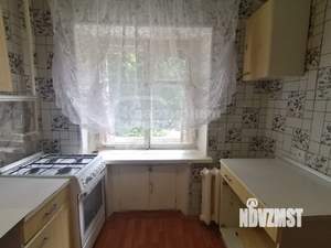 2-к квартира, вторичка, 42м2, 1/4 этаж